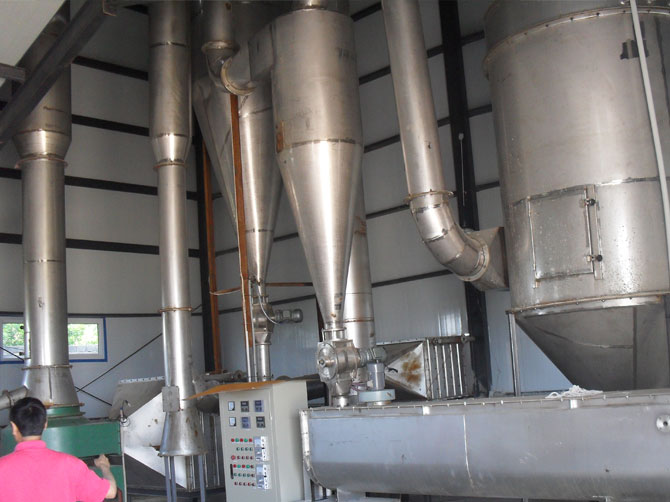 XSG型旋轉(zhuǎn)閃蒸干燥機(jī)